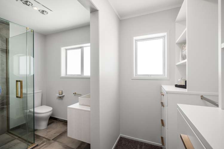 15 Endeavour Avenue Welcome Bay_9