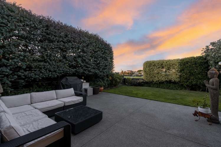 25 Main Road Redcliffs_30