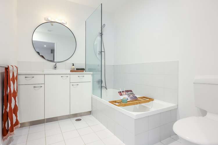 8c/11 Nicholas Street Auckland Central_13