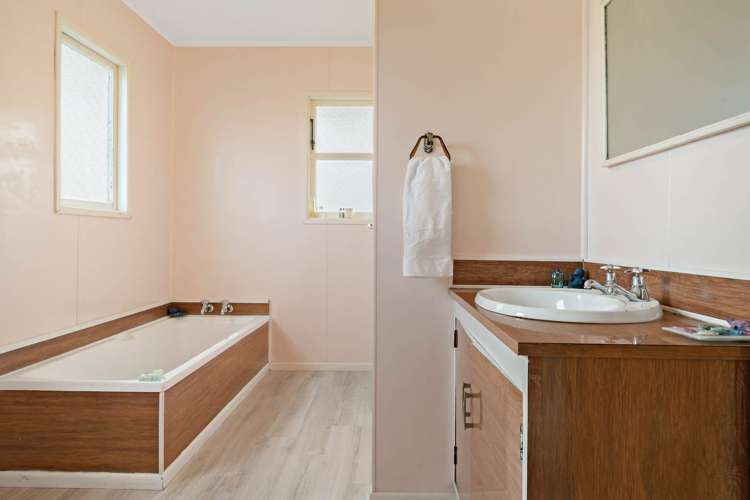 212 Maunsell Road Port Waikato_5