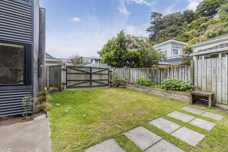 87 Marine Parade Seatoun_23