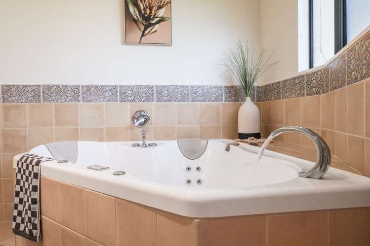 31 Hoyte Place Pukehangi_18
