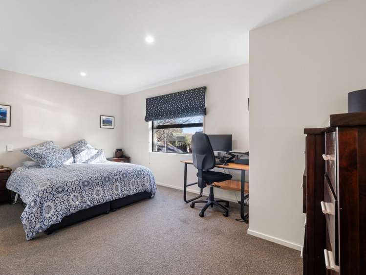 18 Grove Road Addington_13