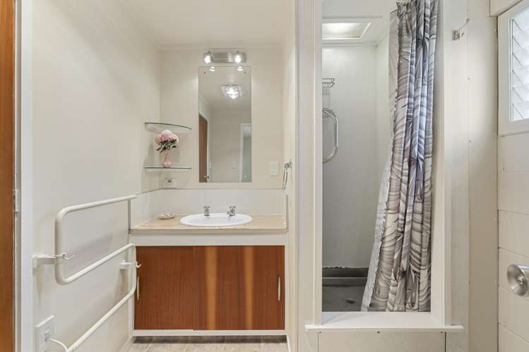 4 McDowell Crescent Hillcrest_24