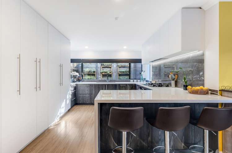 19B Eske Place Highland Park_13