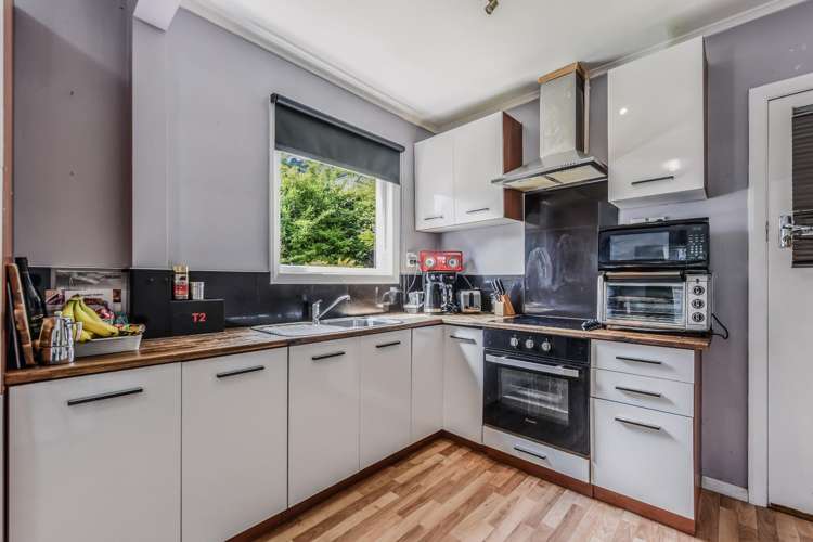 2/82 Wellington Street 10728_1