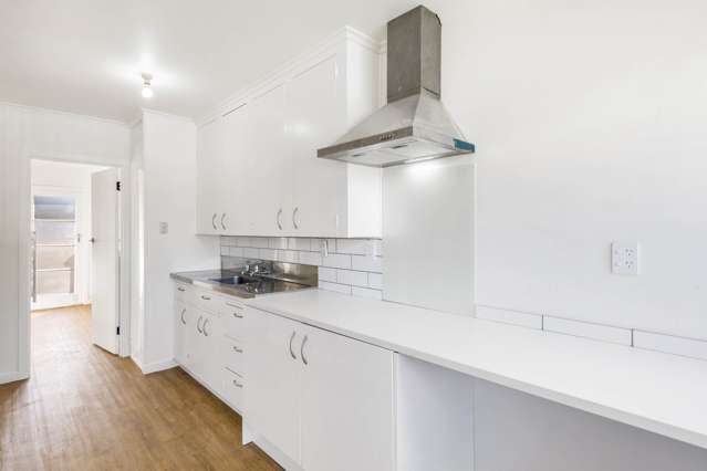 3/93 Calgary Street Mt Eden_3
