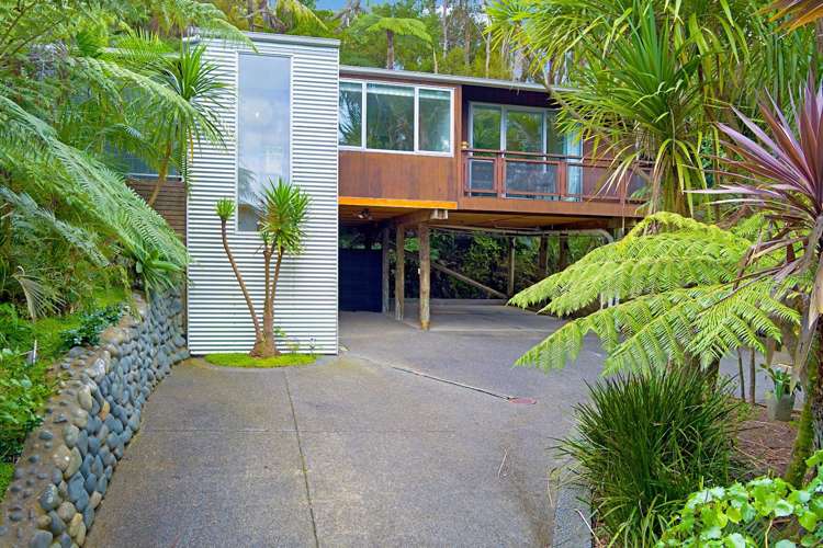 184 Huia Rd_1