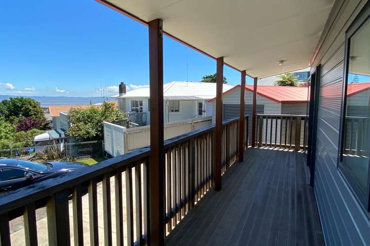 905 Sealey Street Thames_11