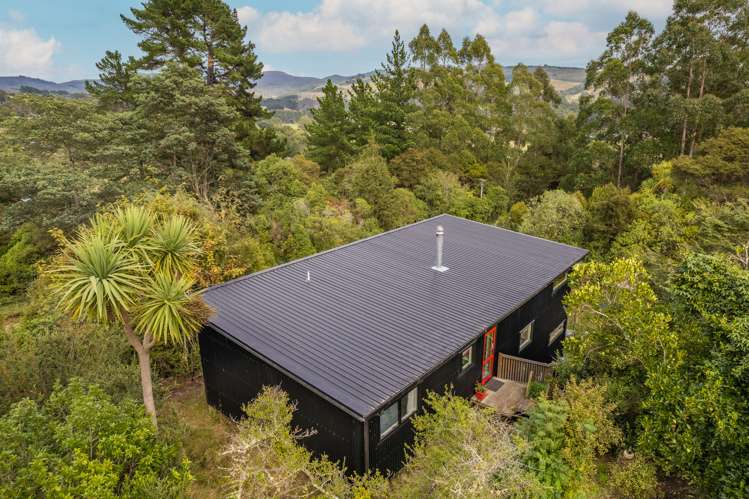 5 Chelivode Street Waitati_15