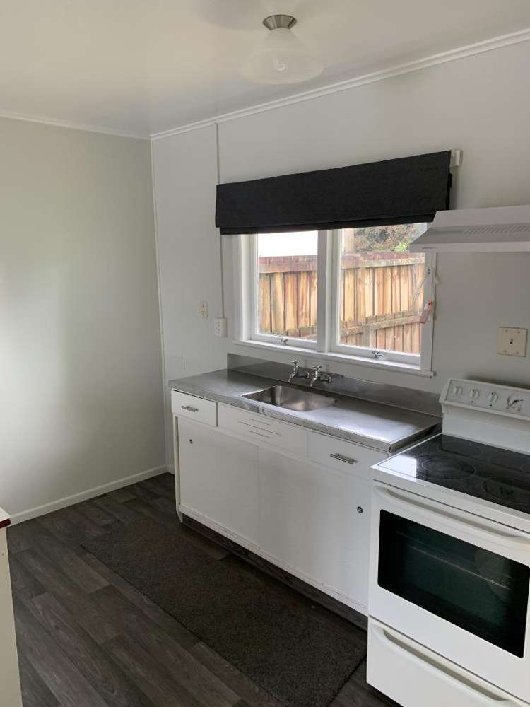 2/10 Ron Keat Drive Papakura_2