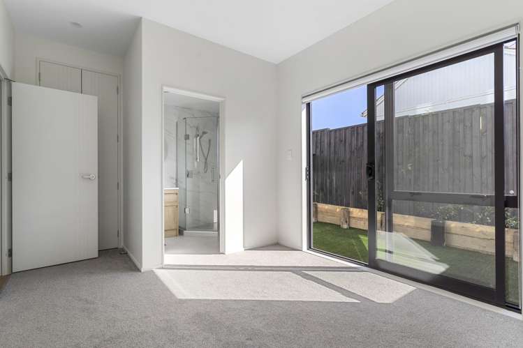 4/21 Erima Avenue Point England_7