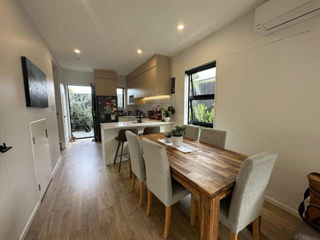 7/89 Beach Road Te Atatu Peninsula_1