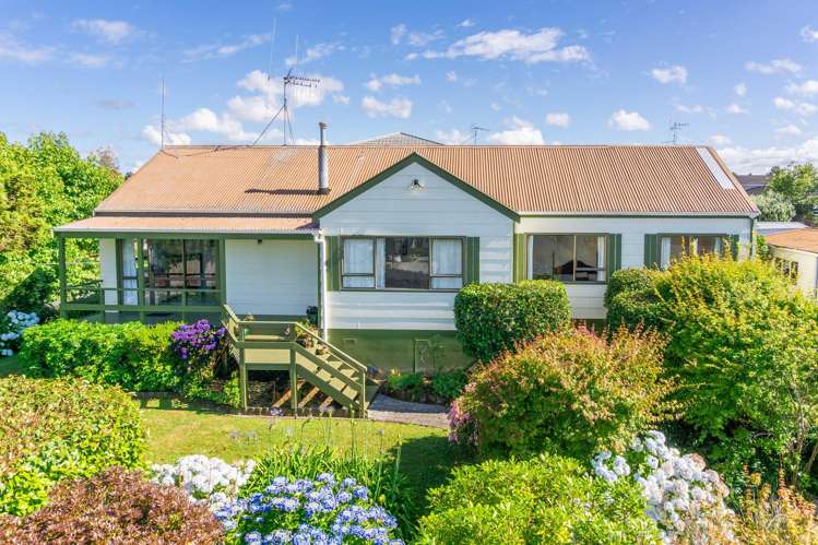 28 Gilbass Avenue Hamilton Lake_4