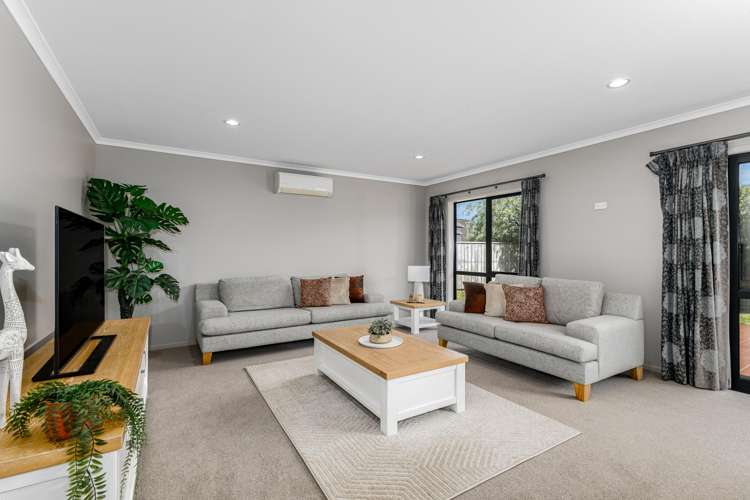 64 Sunstone Crescent Brown Owl_7