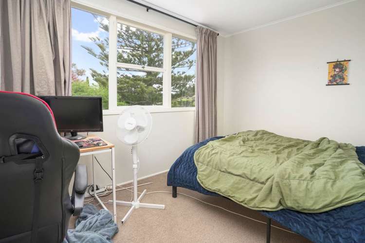 20b Coronation Street Belmont_14