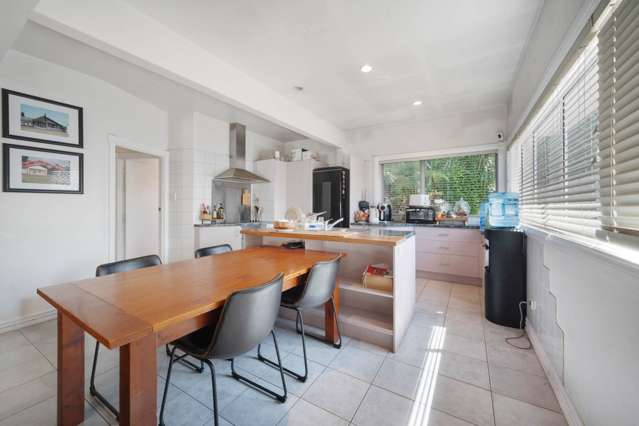 2/2 Plane Street Avondale_4