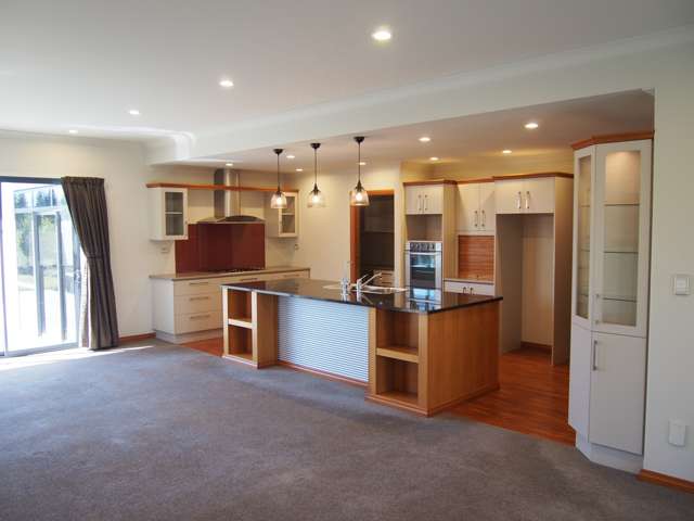 13 Country Place Allenton_1