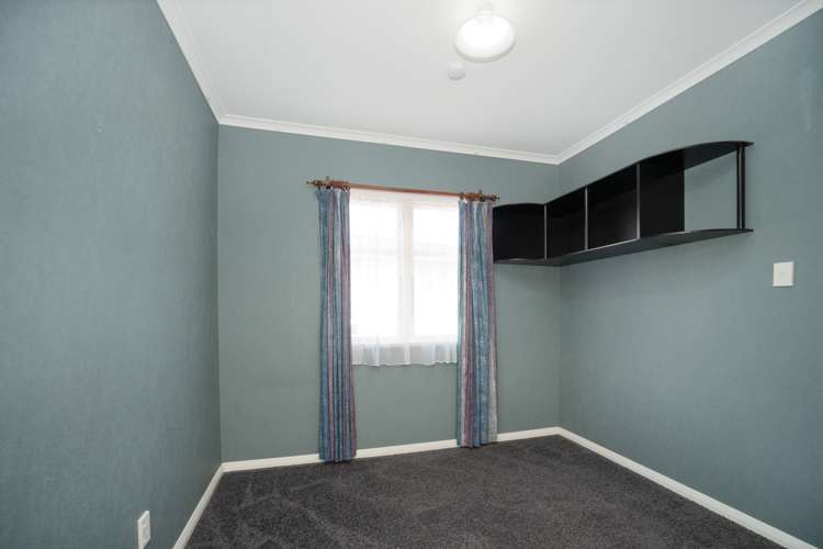 6 Belvedere Crescent Takaro_4