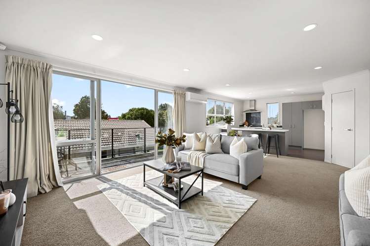 1/6 Page Place Hamilton East_4