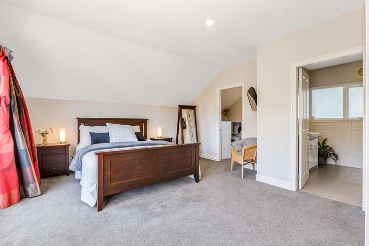 61 Seaview Road Paremata_21