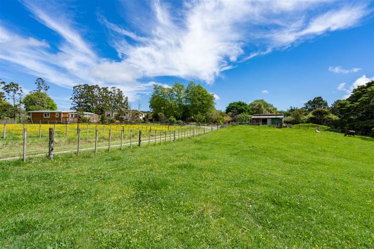 1021 Old North Road Waimauku_36