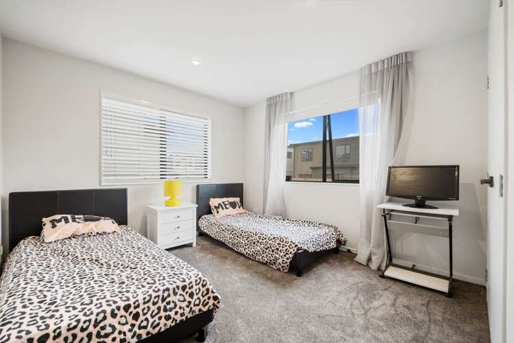 17 Lisnoble Road Flat Bush_12