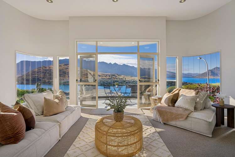 11 Peregrine Place_1