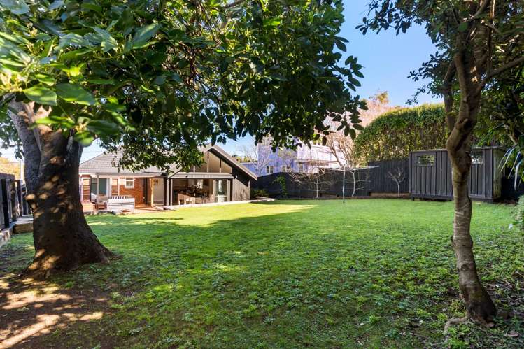 109 Owairaka Avenue Mount Albert_23