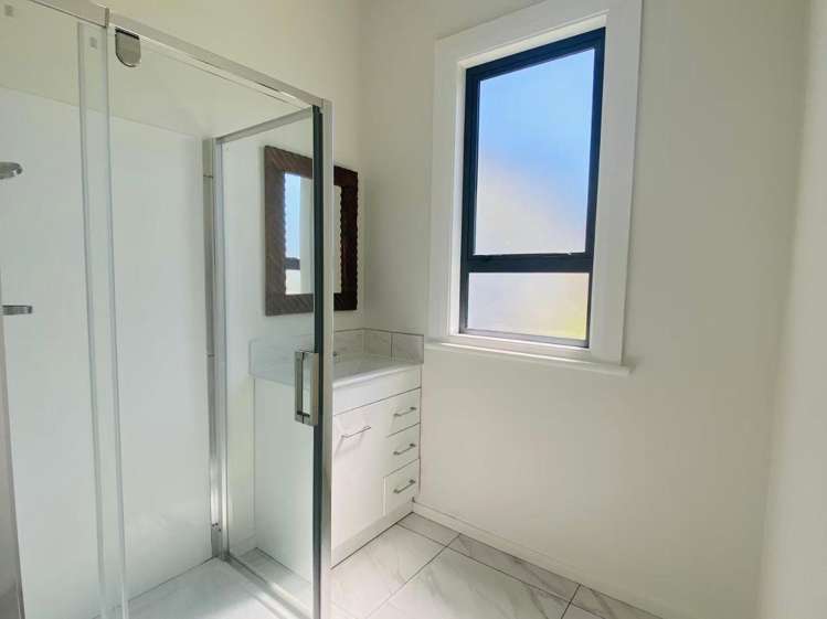 224A Greenlane West 1662_8