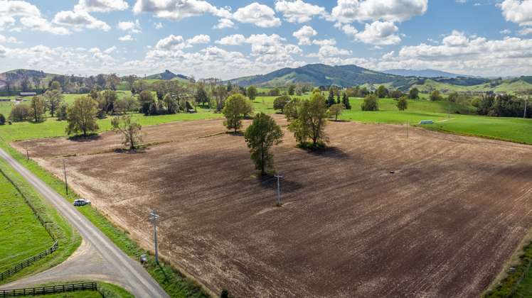 120 Pamotumotu Road Maihiihi_23