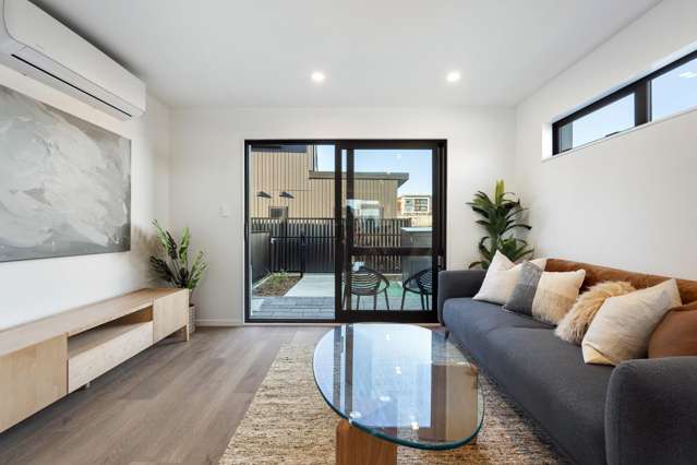 5/2 Firebrick Way Hobsonville - Brand New Coastal Living at Limeburners Bay