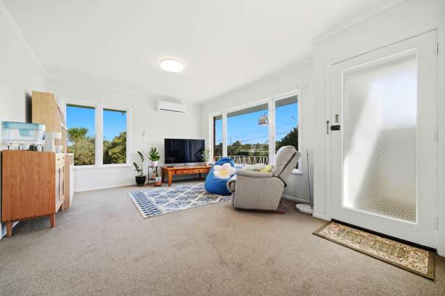 2/1 Exmouth Road Northcote_4