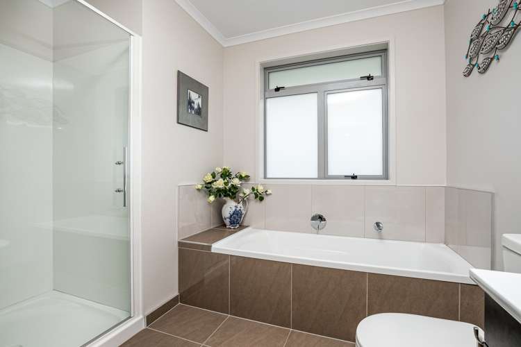 29 Beachwood Drive Hatfields Beach_19