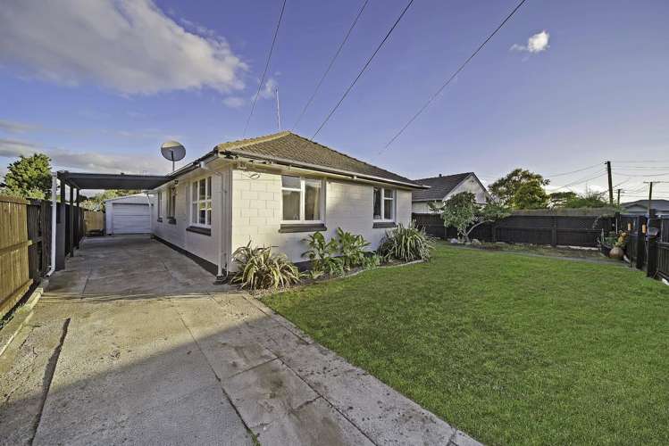 6 Carisbrooke Street Aranui_15