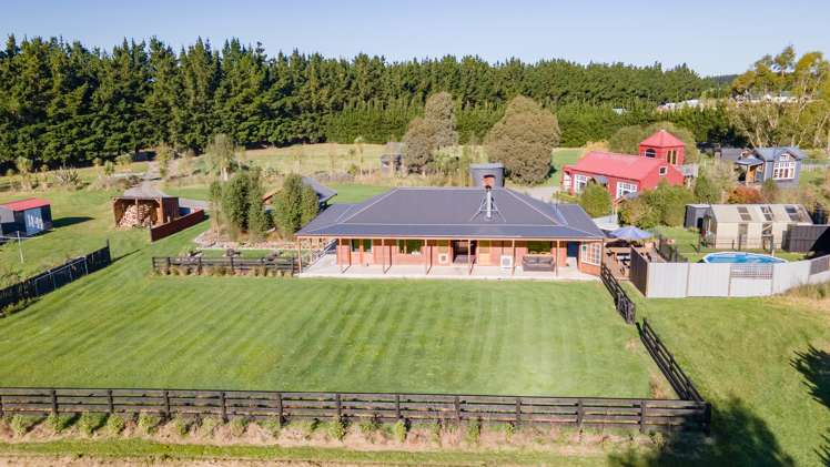 2824 South Eyre Road West Eyreton_32