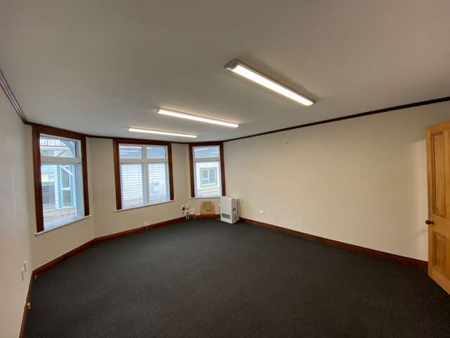 Villa Office Room For Lease