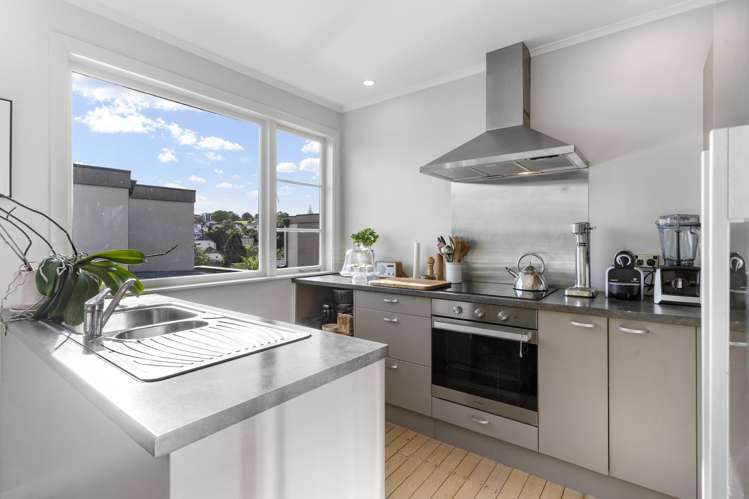 81 Kurahaupo Street Orakei_6