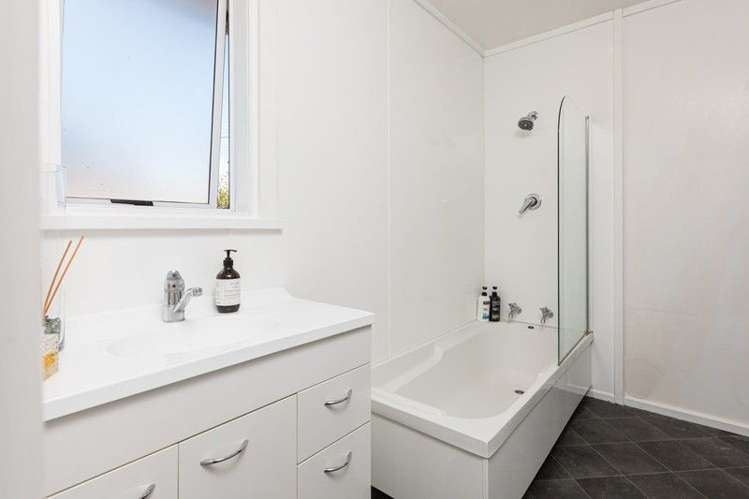 123 Porangahau Road Waipukurau and Surrounds_11