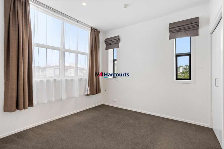 D1/18 Oteha Valley Road Extension Albany_5