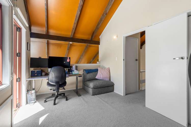 17 Sunset Street Hilltop_18