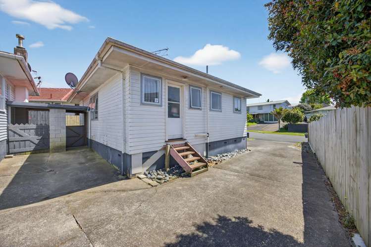 1/47&2/47 Larne Avenue Pakuranga Heights_14