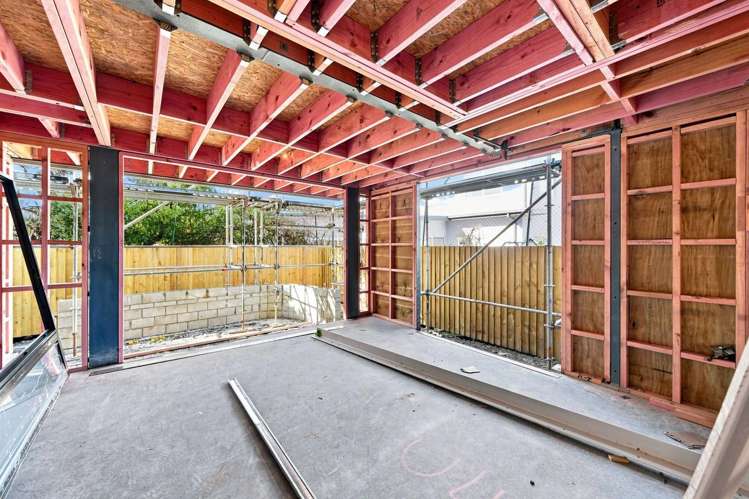 2/28 Andover Street Merivale_16