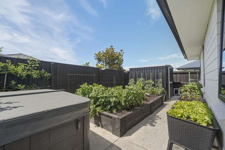 30 Shrimpton Avenue Woodend_12