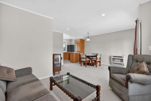 13C Gibbs Crescent Wainuiomata_4