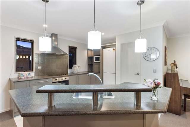 8 Somerton Drive Huntington_4