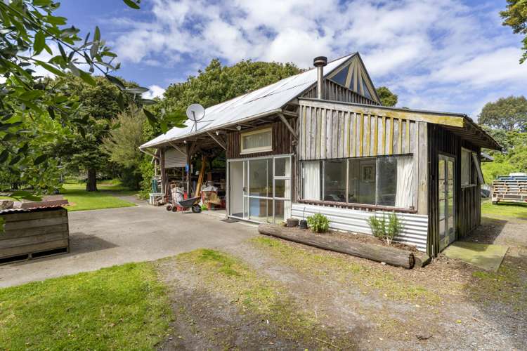 1081 State Highway 1 Te Horo_19