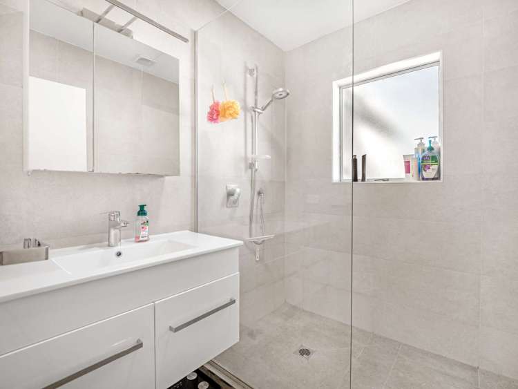 5 Carlyle Street Leamington_14