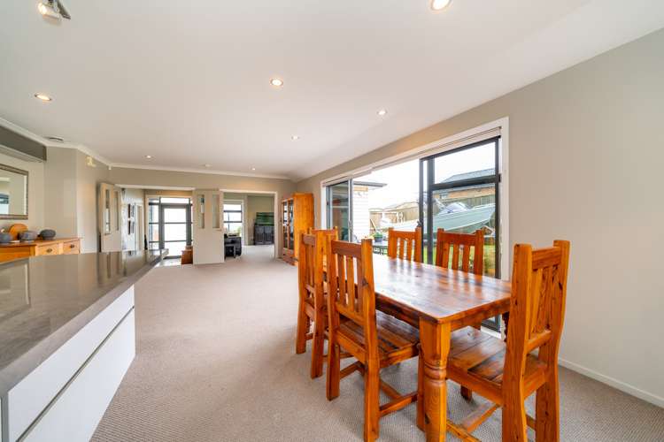 21 Nelson Avenue Aotea_22