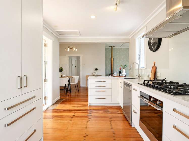 4 Bond Street Hamilton East_10